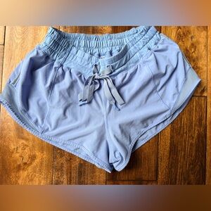 Lululemon hotty hot shorts 2.5”